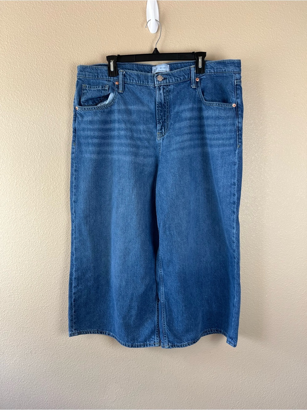 gap mid rise baggy crop jeans in medium indigo - Picture 2 of 11
